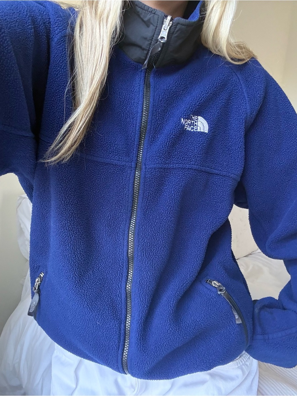 The North Face Royal Blue Full-Zip Teddy Fleece Jacket zip up